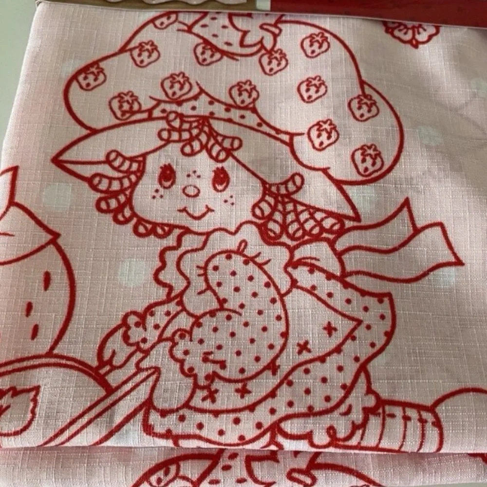 Strawberry Shortcake Shower Curtain Set 🍓